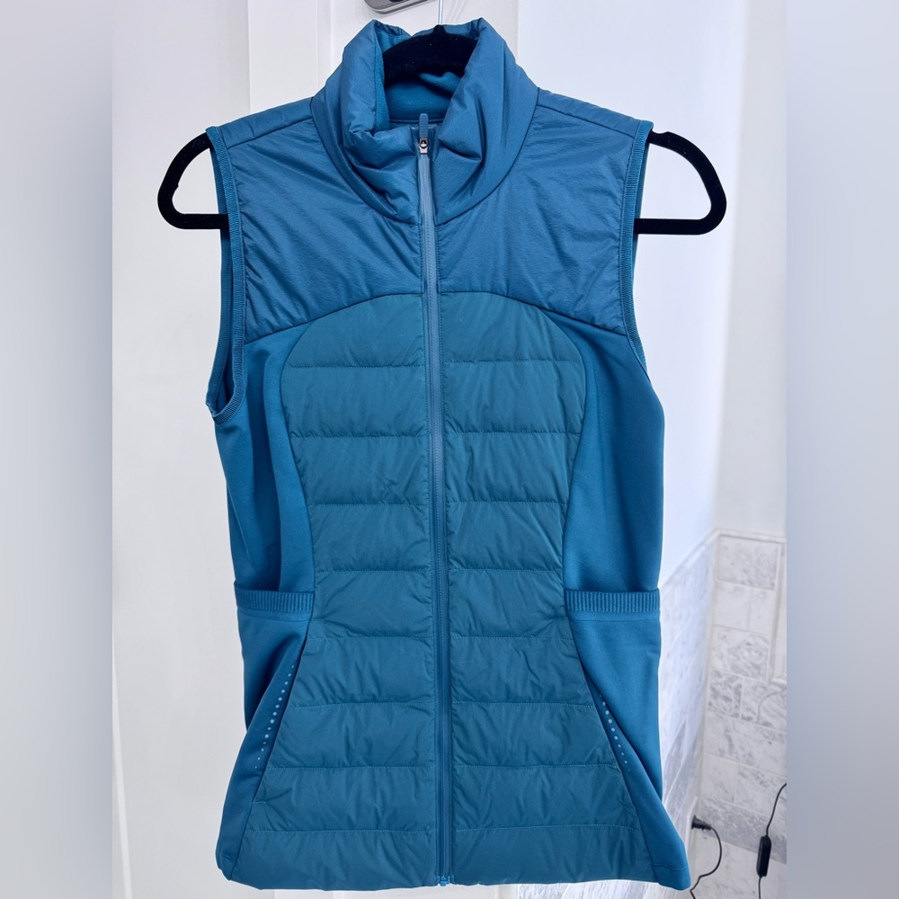 Women's Lululemon vest size 8